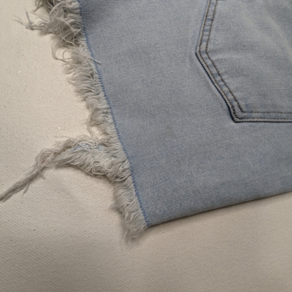 Celebrity Pink Denim shorts women's Sz 11/30 distressed High Rise Z-1 - Picture 6 of 6